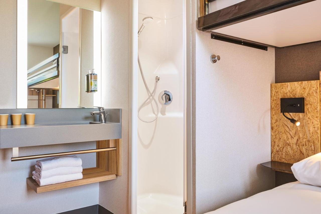 Ibis Budget Paris Porte De La Chapelle - Arena Экстерьер фото
